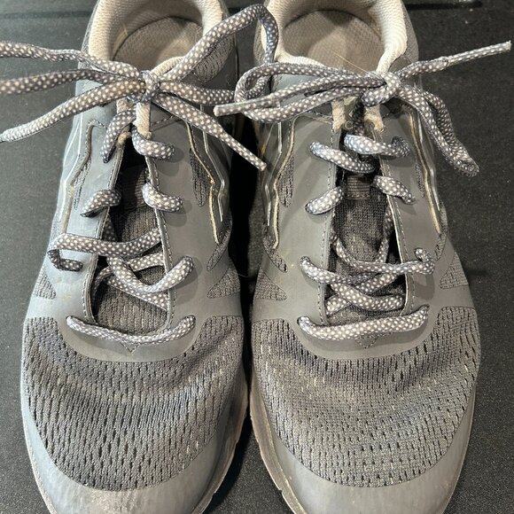 Vionic Miles Grey Sneakers Size 7.5 - Picture 1 of 5
